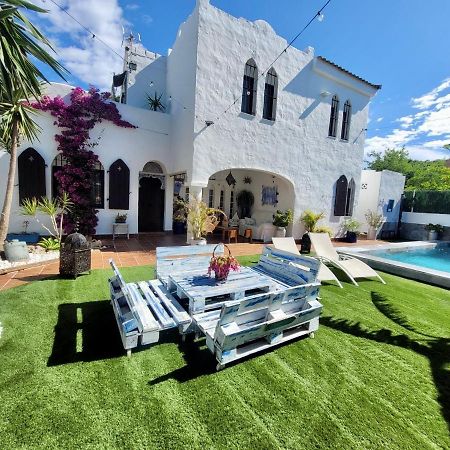 Gatu Premium Villa Lurberri Piscina Privada, 4 Dormitorios, 2 Banos, Parking , Jardines, " Preferente Mayores De 25 Anos Y Familias " In Y Barbacoa Chiclana de la Frontera Bagian luar foto