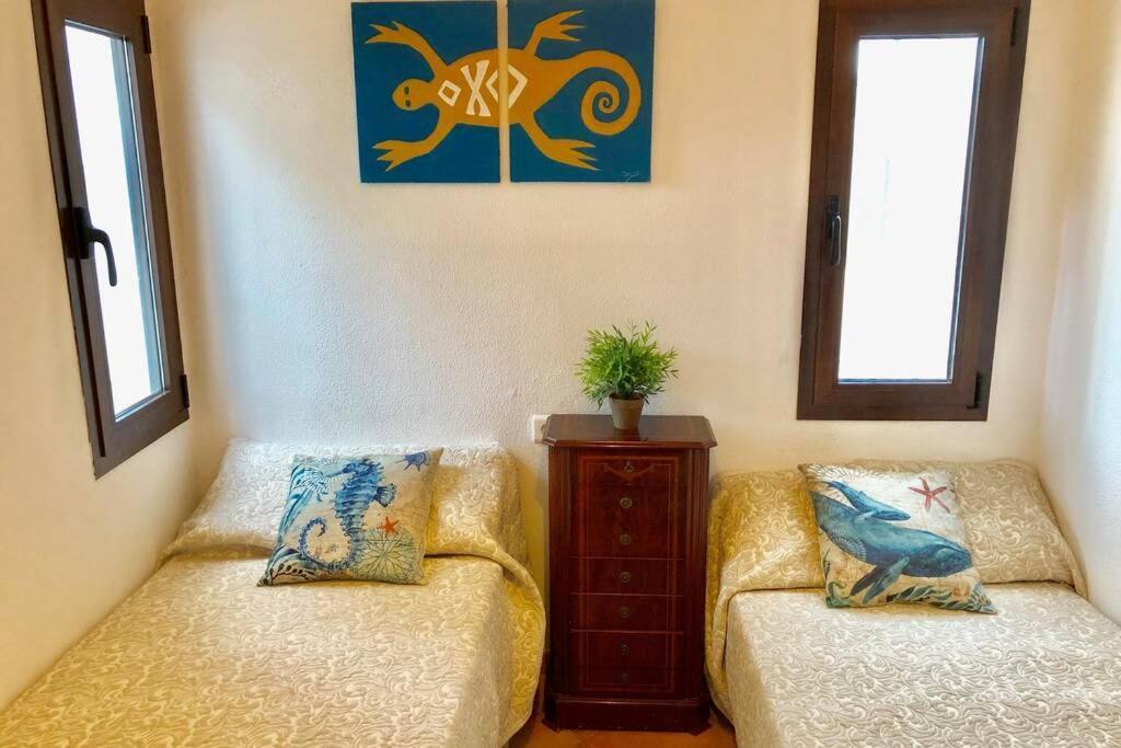 Gatu Premium Villa Lurberri Piscina Privada, 4 Dormitorios, 2 Banos, Parking , Jardines, " Preferente Mayores De 25 Anos Y Familias " In Y Barbacoa Chiclana de la Frontera Bagian luar foto