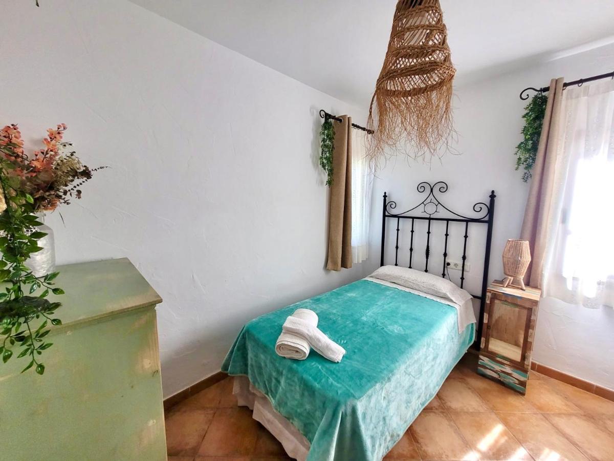Gatu Premium Villa Lurberri Piscina Privada, 4 Dormitorios, 2 Banos, Parking , Jardines, " Preferente Mayores De 25 Anos Y Familias " In Y Barbacoa Chiclana de la Frontera Bagian luar foto