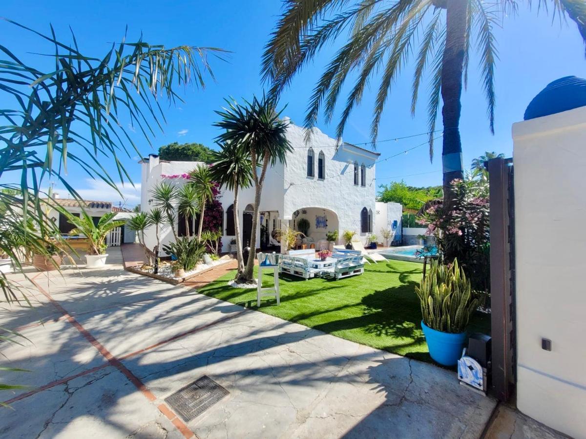 Gatu Premium Villa Lurberri Piscina Privada, 4 Dormitorios, 2 Banos, Parking , Jardines, " Preferente Mayores De 25 Anos Y Familias " In Y Barbacoa Chiclana de la Frontera Bagian luar foto