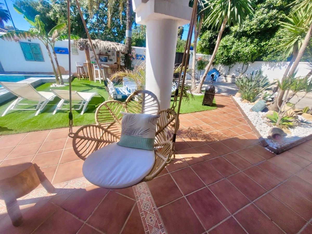 Gatu Premium Villa Lurberri Piscina Privada, 4 Dormitorios, 2 Banos, Parking , Jardines, " Preferente Mayores De 25 Anos Y Familias " In Y Barbacoa Chiclana de la Frontera Bagian luar foto